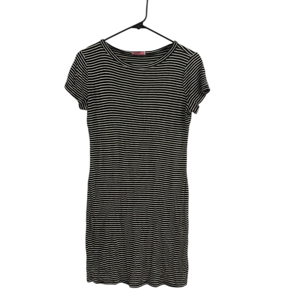 Pink Lily Gray and Black T-Shirt Dress